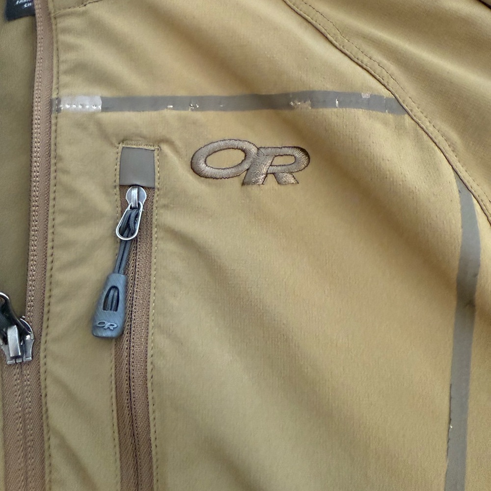 Outdoor Research Men's Khaki Tan  Hiking Ferrosi Jacket with Pockets Size S - Picture 9 of 13